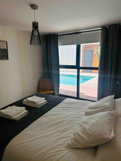 Apartamento Guadalquivir Seville Luaran gambar